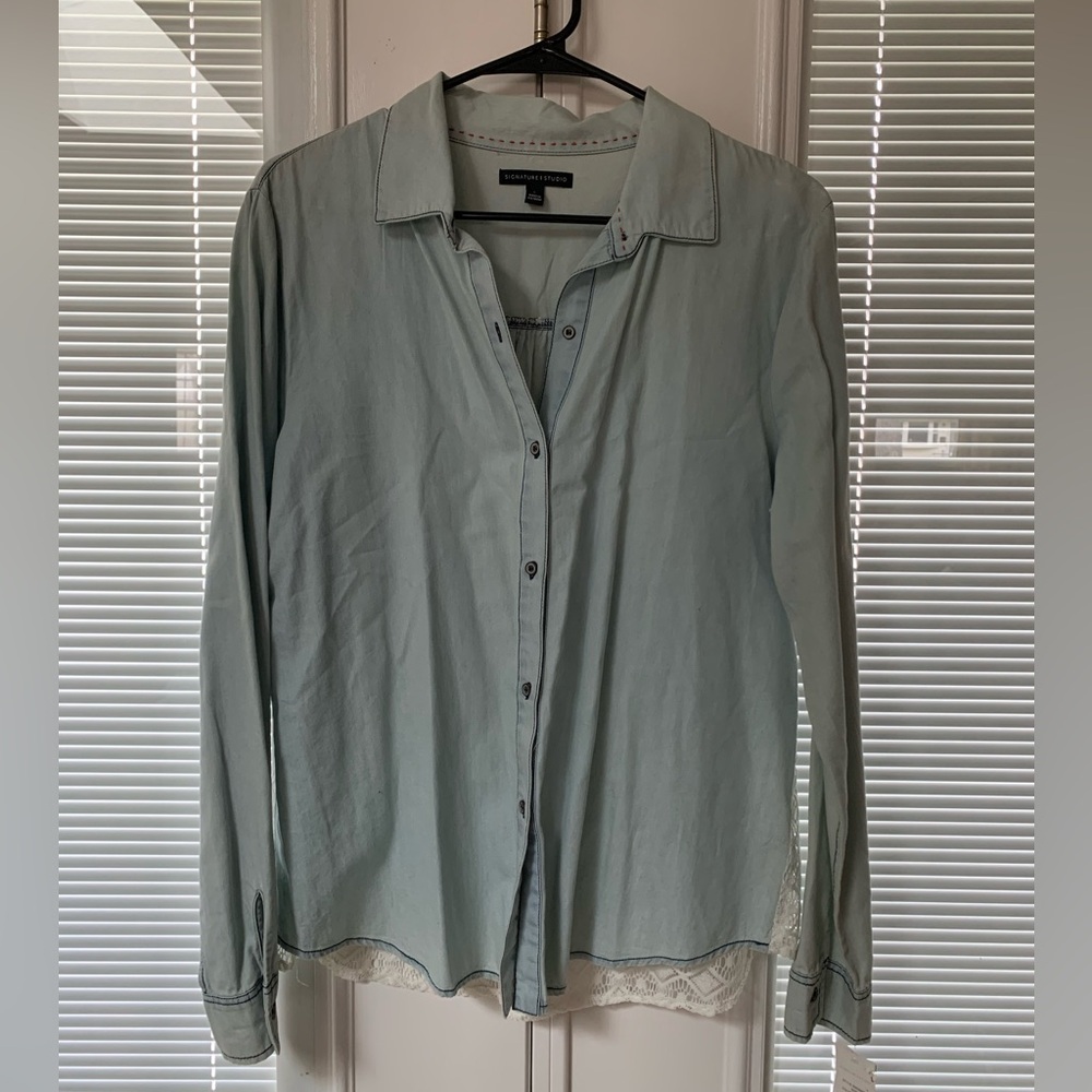 Signature Studio “Country Chic” Chambray Shirt